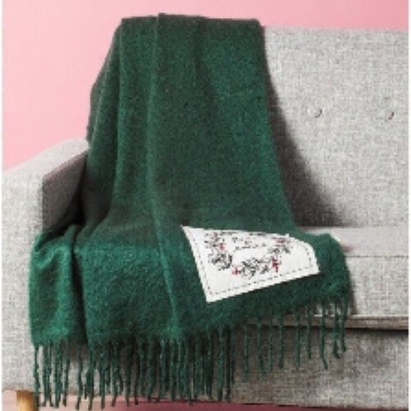 Rae Dunn “Peace on Earth” Faux Mohair Throw - Picture 1 of 9